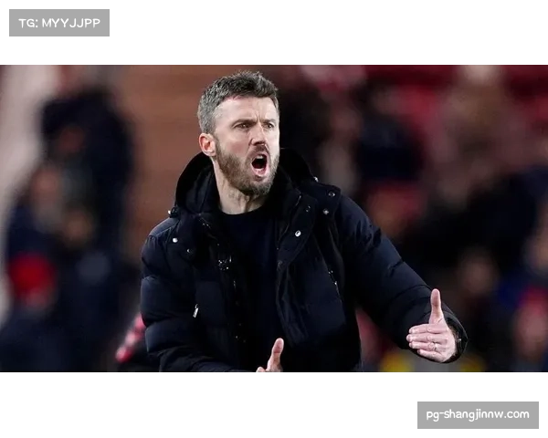 卡里克战术DNA回归 四后卫双后腰传统阵型重拾曼联赢球文化